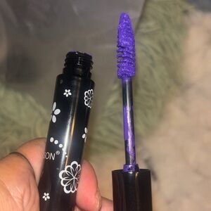 Teayason cat Bold Violet Mascara